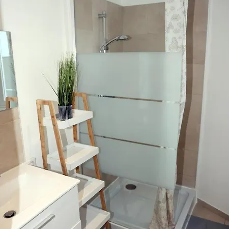 Proche Centre-ville Apartamento Niza